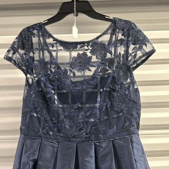 Gently used royal blue Adrianna Papell dress. - Picture 3 of 7